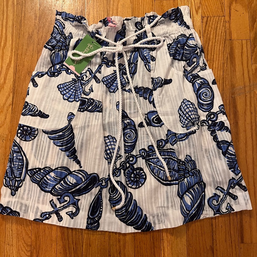 NWT-Lilly skirt- size S